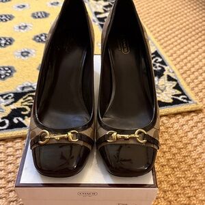 Coach Siganture Women's dark brown and Tan Heels